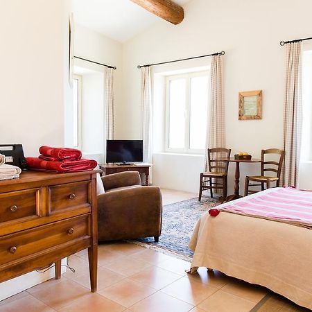Le Mas Del Sol Bed and Breakfast Bonnieux Exteriör bild